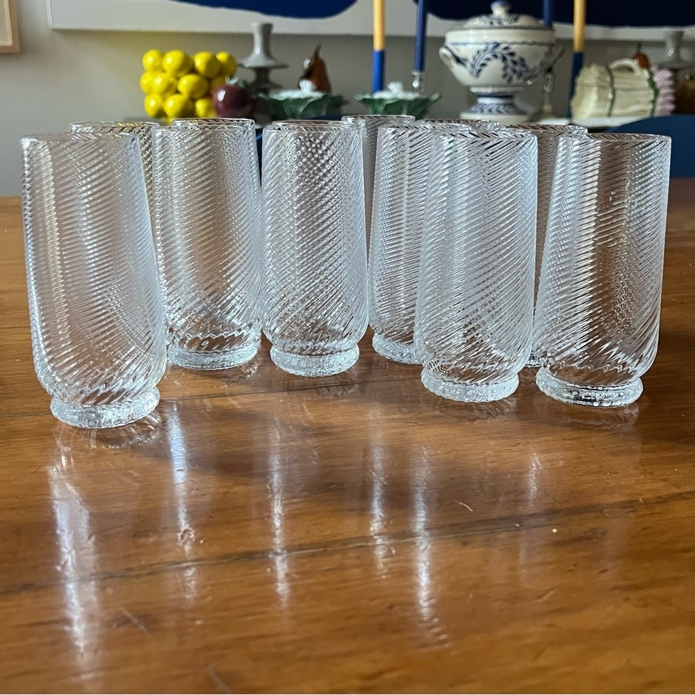 Vintage Set of 12 Optical Swirl Liqueur Glasses - Picture 4 of 6